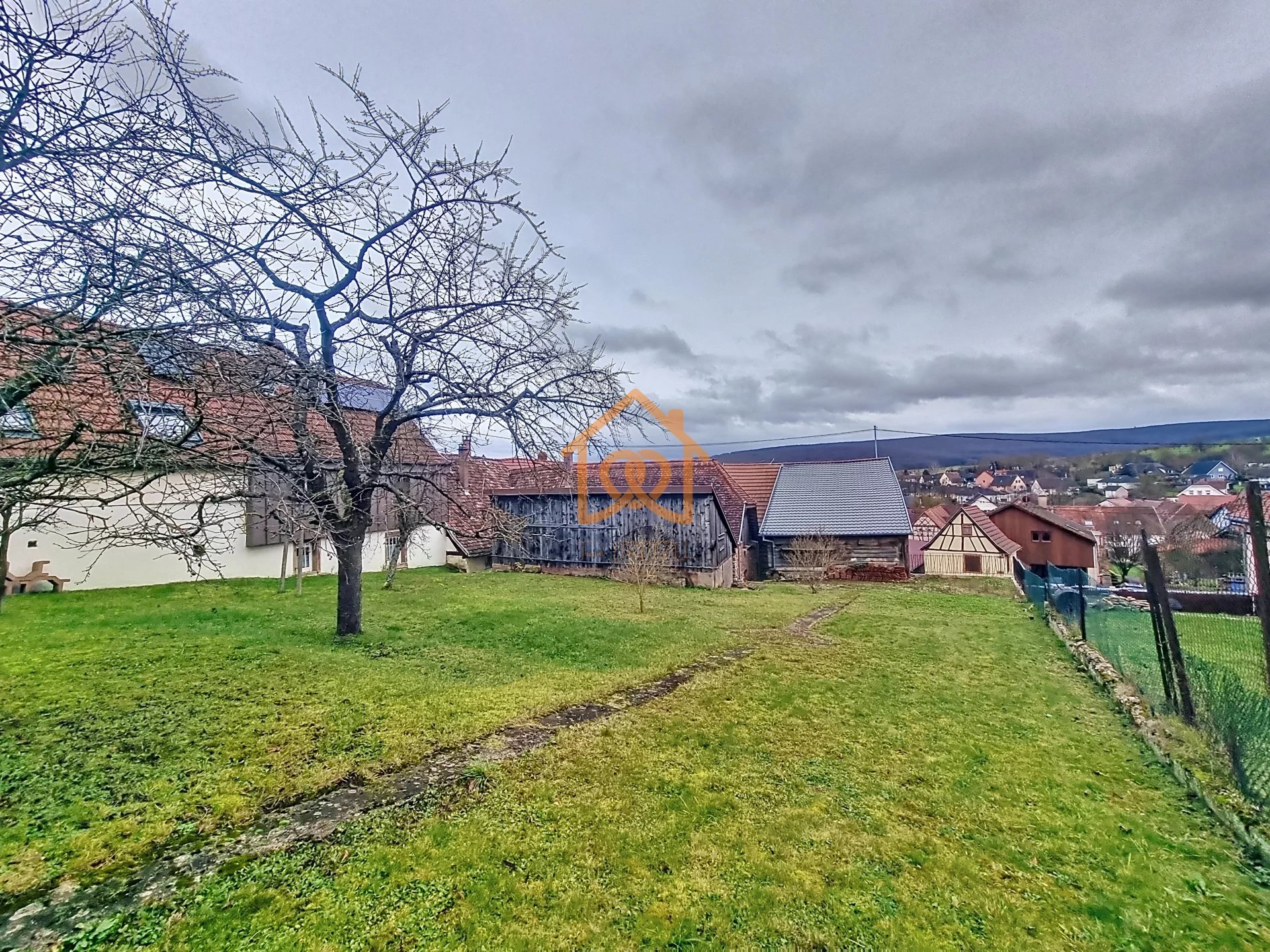 CORPS de FERME ALSACIEN Authentique avec Jardin Suspendu et Dépendances - Premi'home Agence immobilière Aix En Provence