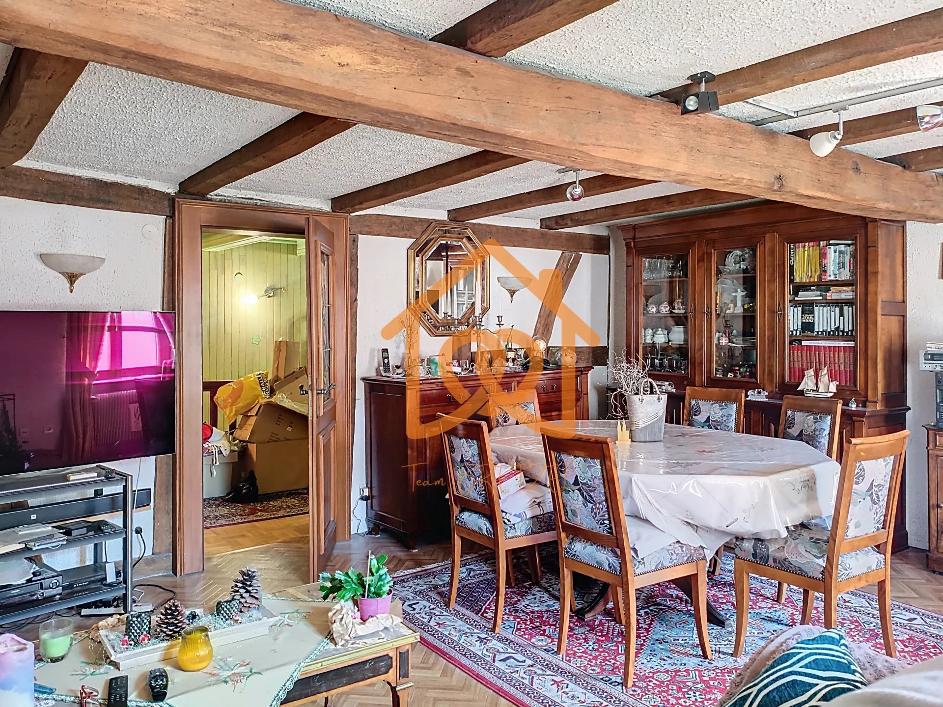 ENSEMBLE IMMOBILIER : MURS, FONDS DE COMMERCE & APPARTEMENT – RESTAURANT AVEC LICENCE IV - Premi'home Agence immobilière Aix En Provence