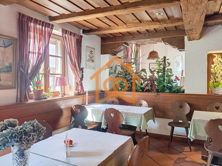ENSEMBLE IMMOBILIER : MURS, FONDS DE COMMERCE & APPARTEMENT – RESTAURANT AVEC LICENCE IV - Premi'home Agence immobilière Aix En Provence