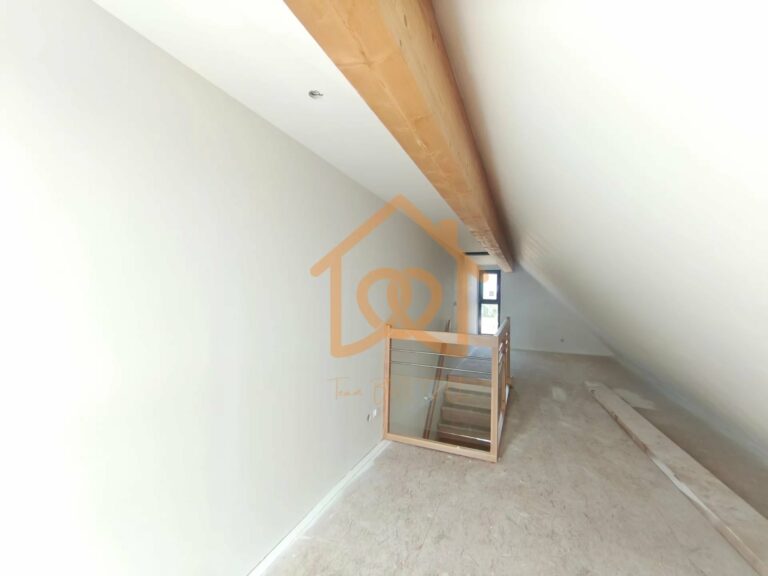 À Geispolsheim Village : Appartement avec garage, parking cave intégrale et un are de terrain - Premi'home Agence immobilière Aix En Provence