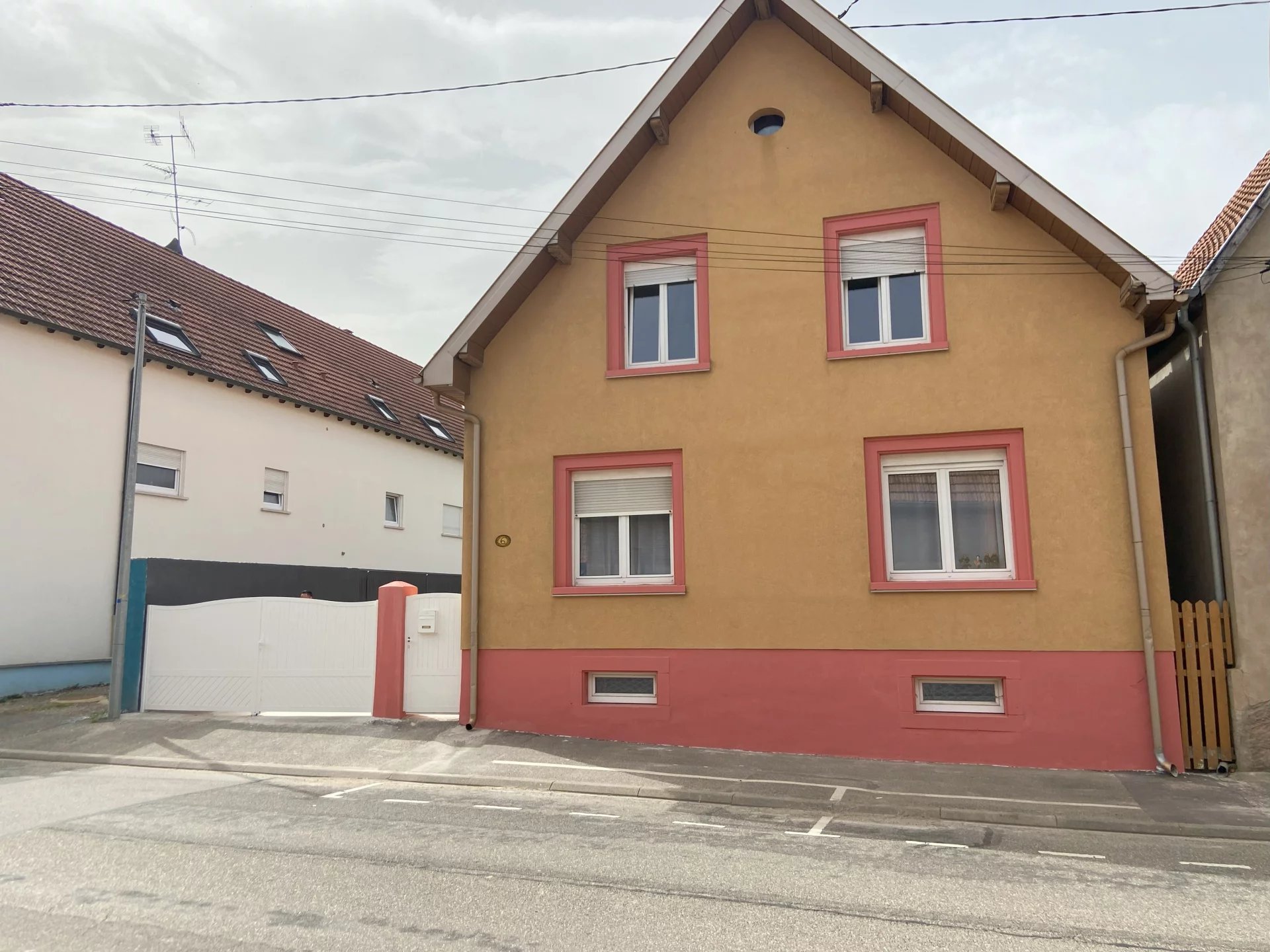 Charmante Maison Rénovée avec 4 Chambres au Cœur de Niederschaeffolsheim » - Premi'home Agence immobilière Aix En Provence