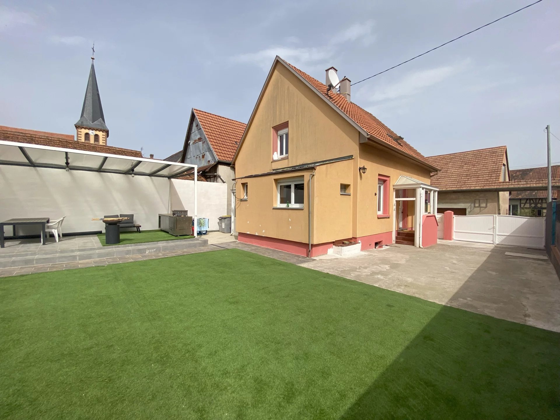 Charmante Maison Rénovée avec 4 Chambres au Cœur de Niederschaeffolsheim » - Premi'home Agence immobilière Aix En Provence