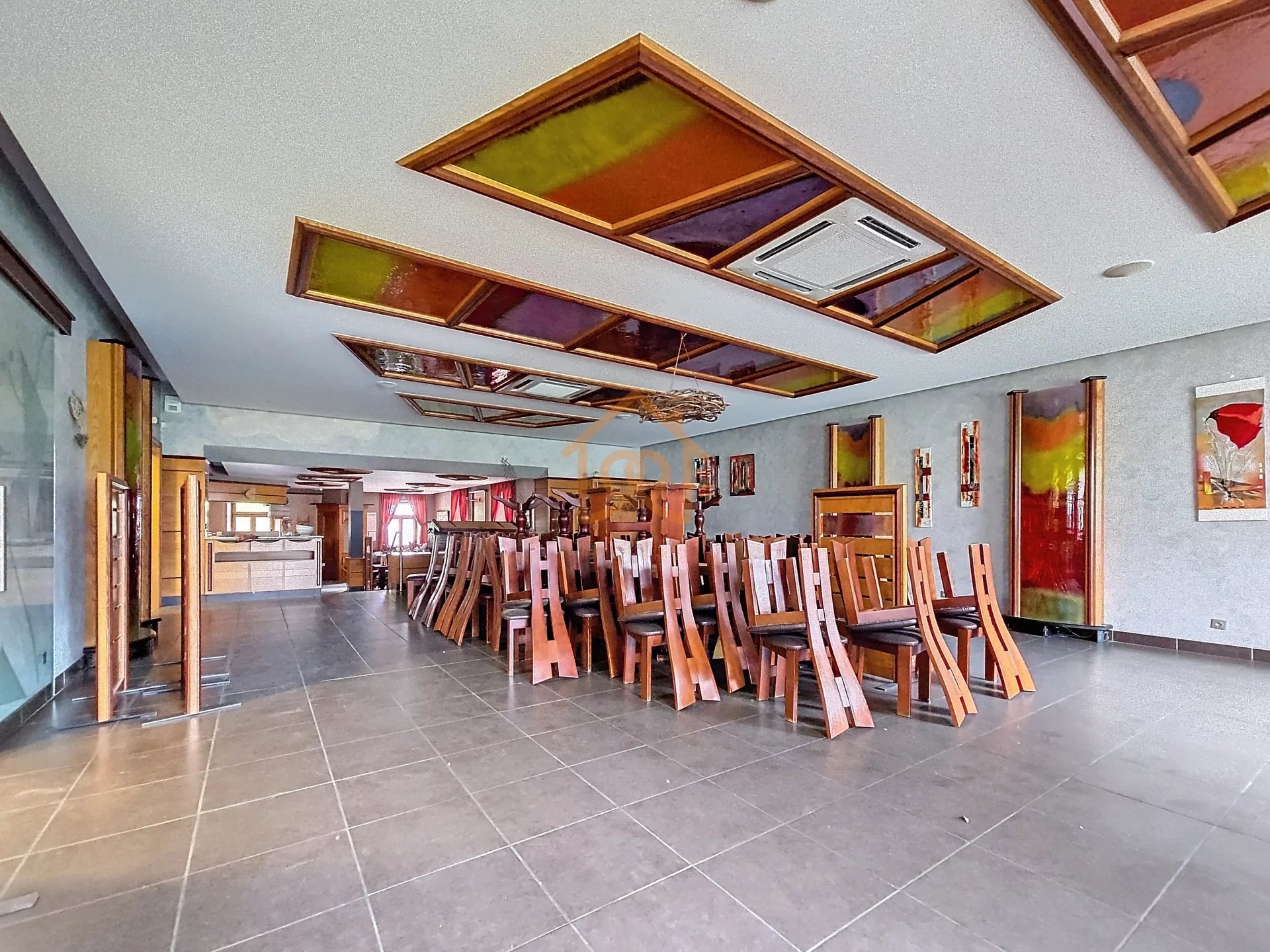 Murs d’un ancien restaurant au cœur de Weitbruch – Idéal investisseurs ! - Premi'home Agence immobilière Aix En Provence