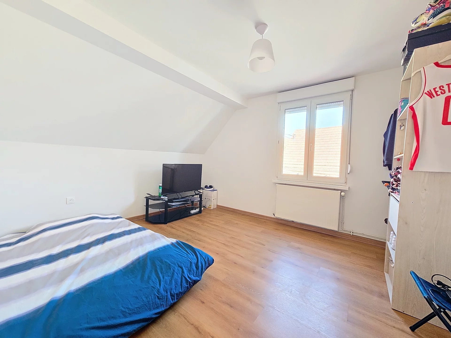Charmante Maison Rénovée avec 4 Chambres au Cœur de Niederschaeffolsheim » - Premi'home Agence immobilière Aix En Provence
