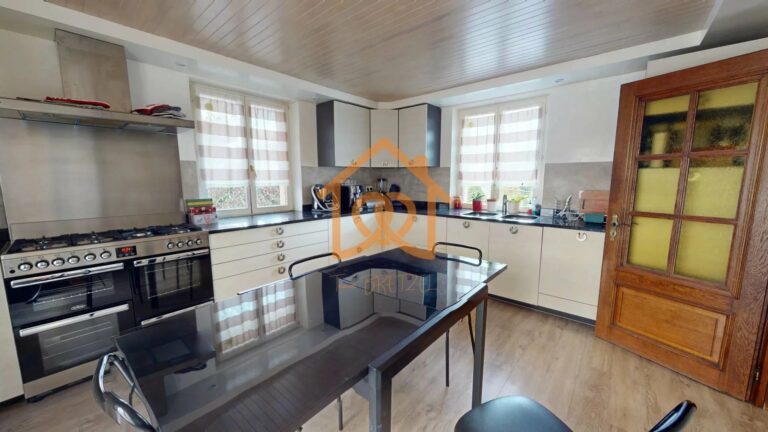 En exclusivité Jolie Maison de 150m² au sol à HOLTZHEIM avec piscine chauffée, climatisation sur 7 ares de terrain - Premi'home Agence immobilière Aix En Provence