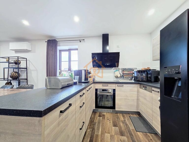 Votre futur chez-vous : grand appartement 150 m², moderne et cosy - Premi'home Agence immobilière Aix En Provence