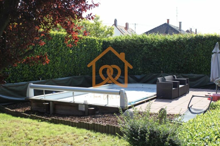 En exclusivité Jolie Maison de 150m² au sol à HOLTZHEIM avec piscine chauffée, climatisation sur 7 ares de terrain - Premi'home Agence immobilière Aix En Provence