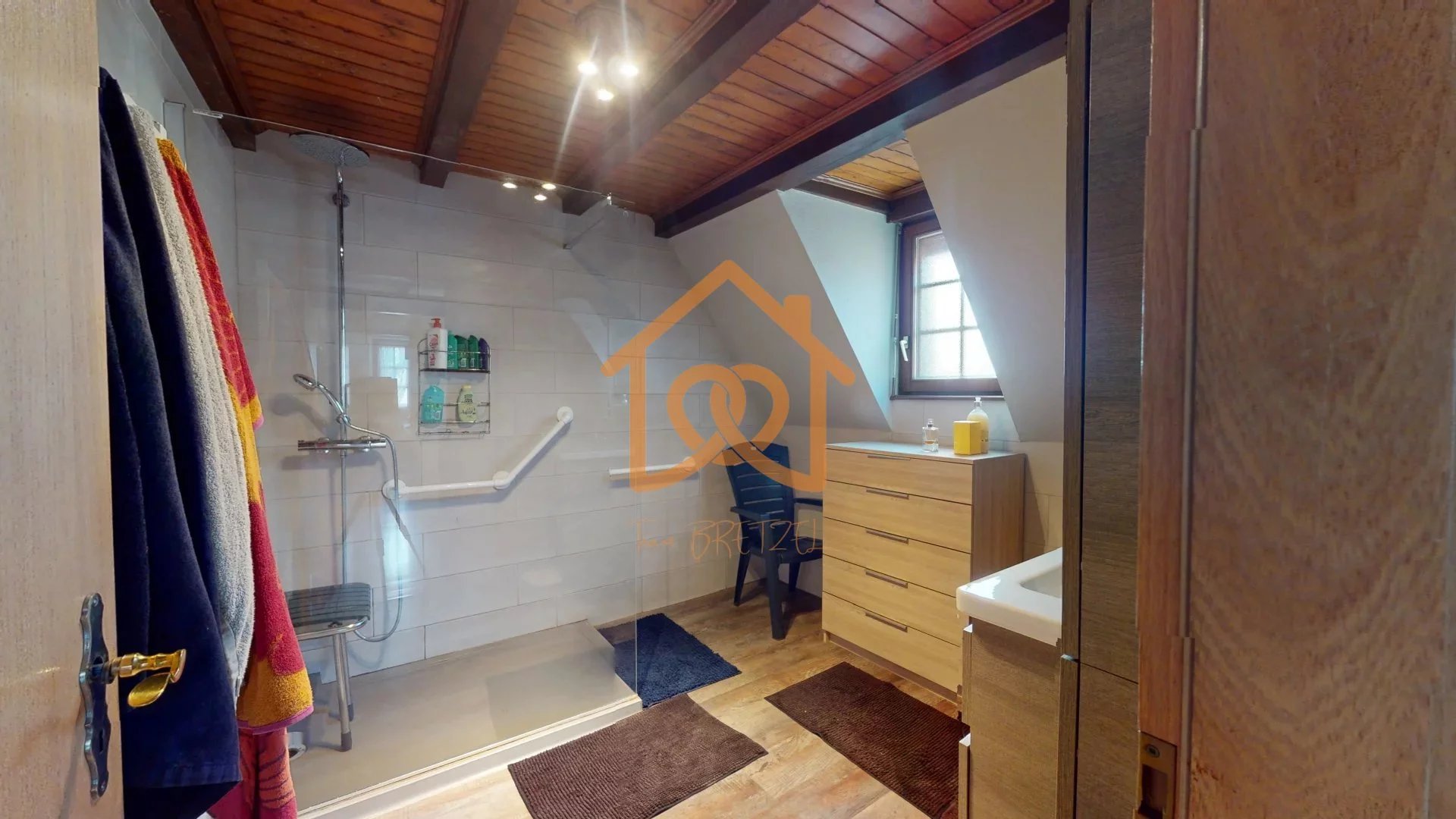 En exclusivité Jolie Maison de 150m² au sol à HOLTZHEIM avec piscine chauffée, climatisation sur 7 ares de terrain - Premi'home Agence immobilière Aix En Provence