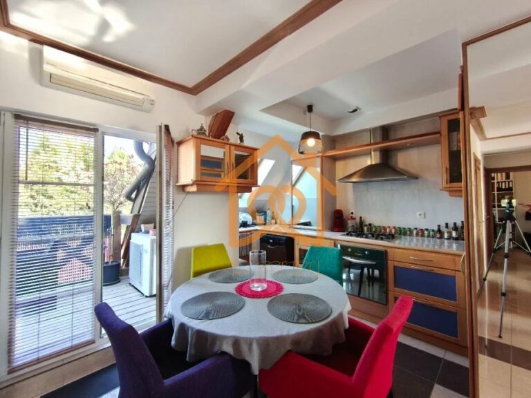 Bel appartement T3 CLIMATISE, sans vis à vis, terrasse, combles aménageables et 2 Garages - Premi'home Agence immobilière Aix En Provence