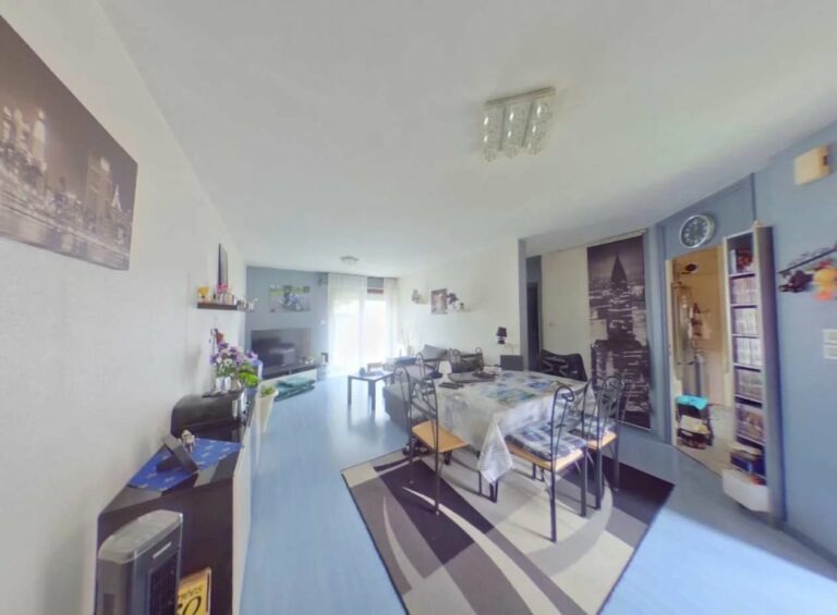 Appartement 2 pièces 45m² avec jardin au bord d’un bras de l’Ill - Premi'home Agence immobilière Aix En Provence