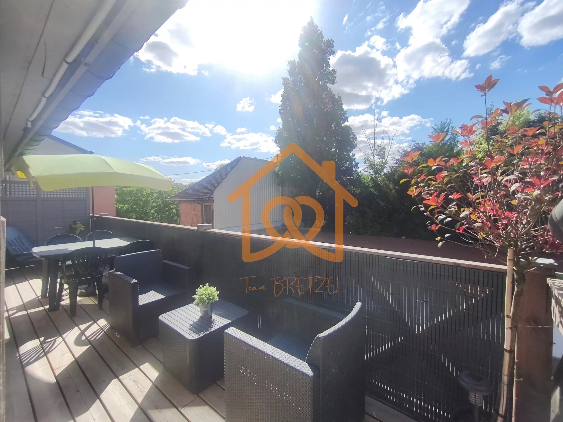 Bel appartement T3 CLIMATISE, sans vis à vis, terrasse, combles aménageables et 2 Garages - Premi'home Agence immobilière Aix En Provence