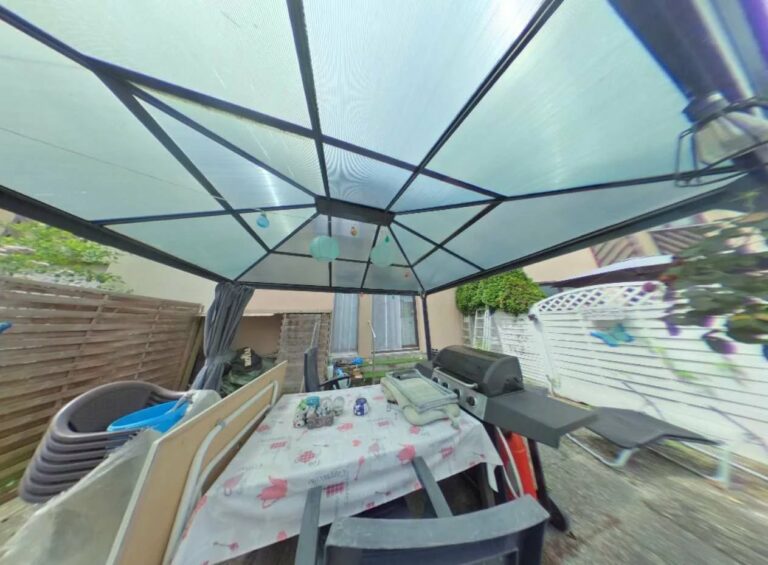 Appartement 2 pièces 45m² avec jardin au bord d’un bras de l’Ill - Premi'home Agence immobilière Aix En Provence