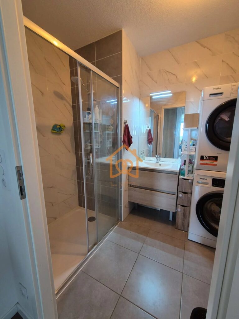 Coup de coeur assuré ! Appartement T3 de 62m² avec terrasse panoramique au dernier étage - Premi'home Agence immobilière Aix En Provence