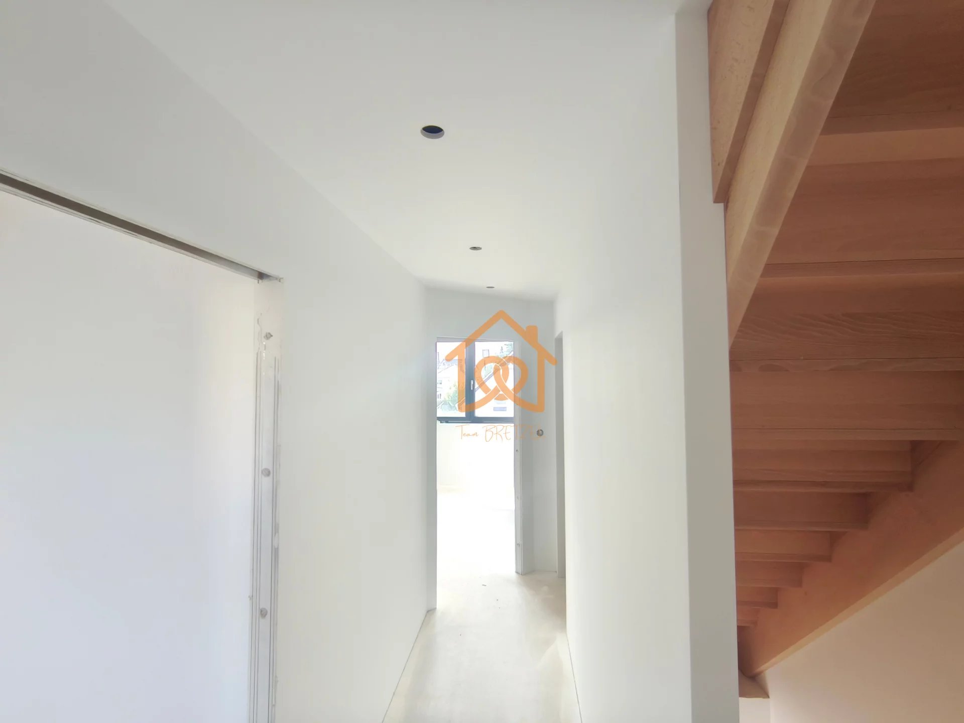 À Geispolsheim Village : Appartement avec garage, parking cave intégrale et un are de terrain - Premi'home Agence immobilière Aix En Provence