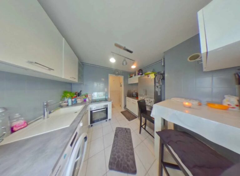 Bel Appartement en quatrième étage - Premi'home Agence immobilière Aix En Provence
