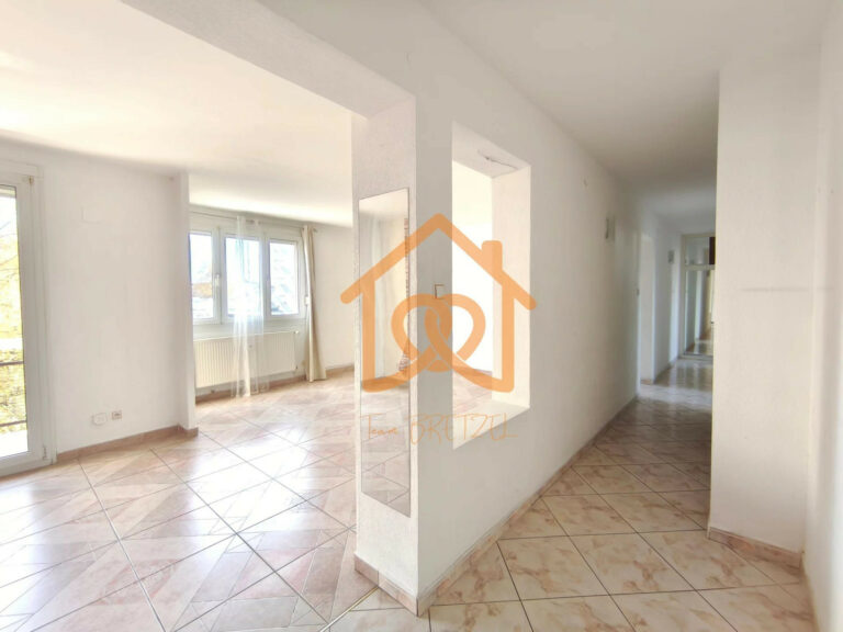 Bel Appartement traversant à la Meinau, 2ème étage avec 3 cha - Premi'home Agence immobilière Aix En Provence