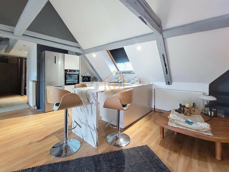 🏡 À Niederschaeffolsheim, le charme de l&rsquo;ancien avec les a - Premi'home Agence immobilière Aix En Provence