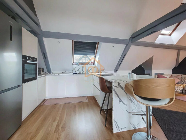 🏡 À Niederschaeffolsheim, le charme de l&rsquo;ancien avec les a - Premi'home Agence immobilière Aix En Provence