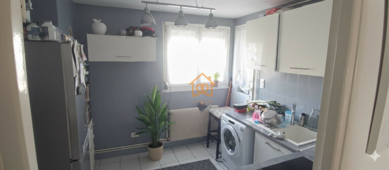 Bel Appartement à la Meinau en quatrième étage - Premi'home Agence immobilière Aix En Provence