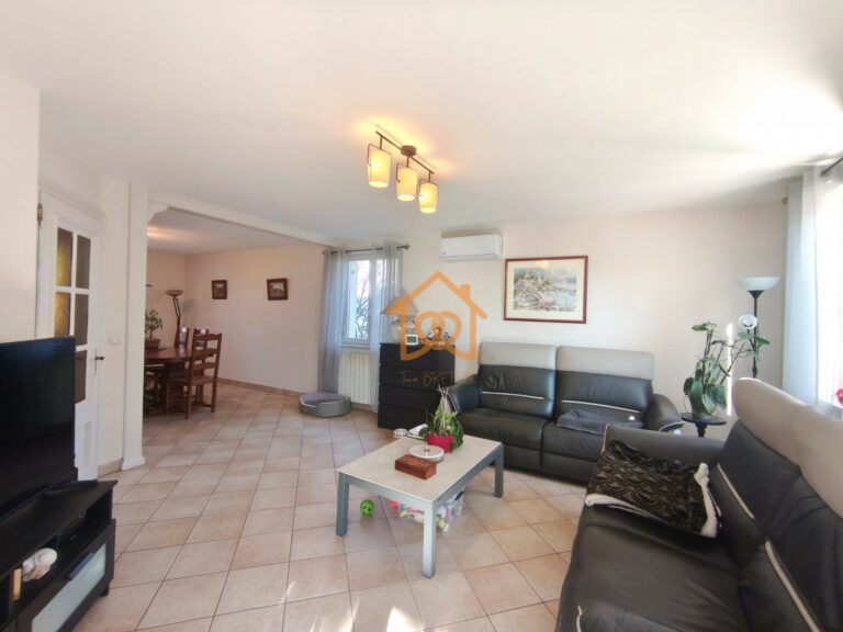 En exclusivité Jolie Maison de 150m² au sol à HOLTZHEIM avec - Premi'home Agence immobilière Aix En Provence