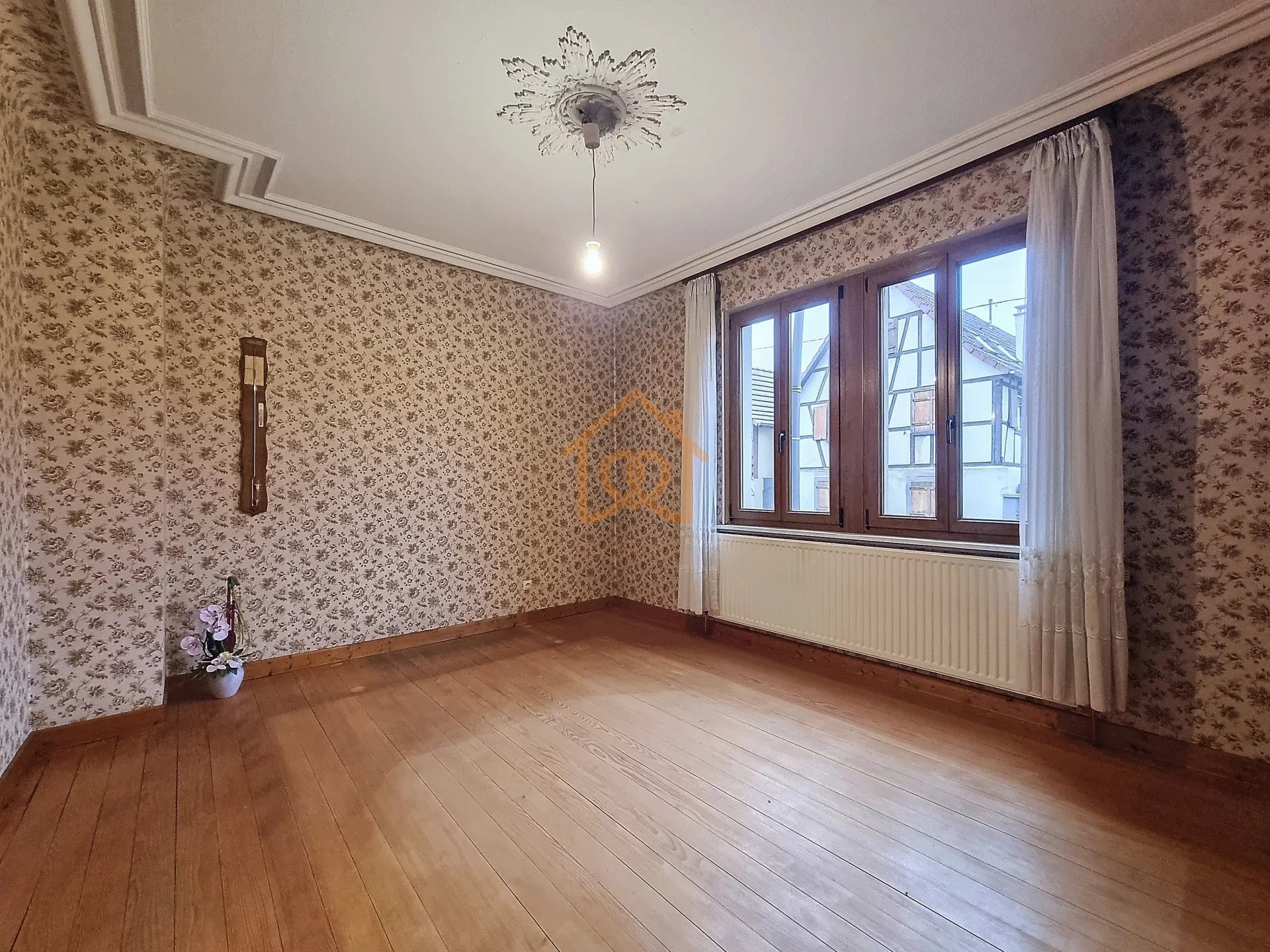 Maison de ville à rénover avec garage et dépendances – Ober - Premi'home Agence immobilière Aix En Provence