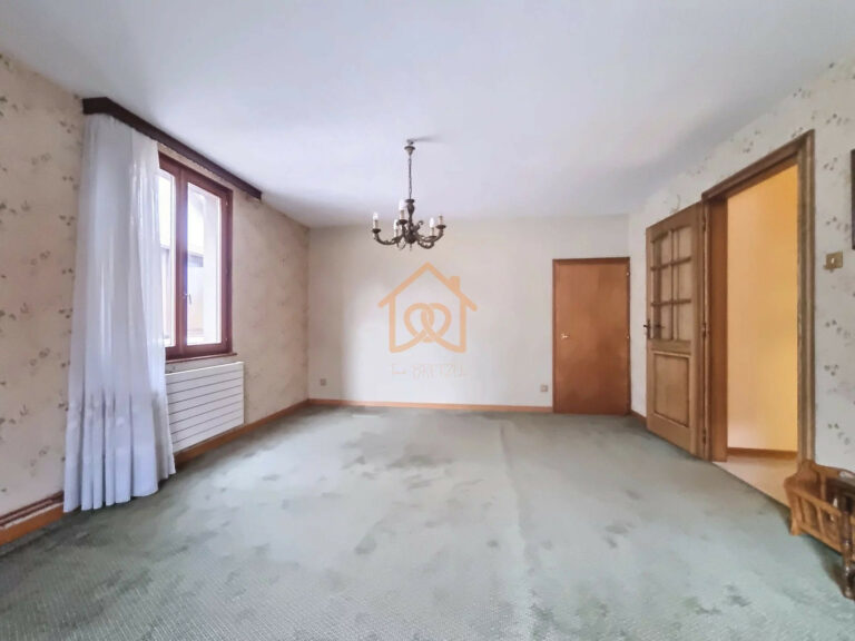 Maison de ville à rénover avec garage et dépendances – Ober - Premi'home Agence immobilière Aix En Provence