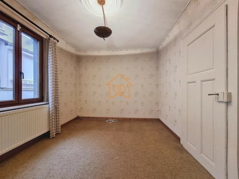 Maison de ville à rénover avec garage et dépendances – Ober - Premi'home Agence immobilière Aix En Provence