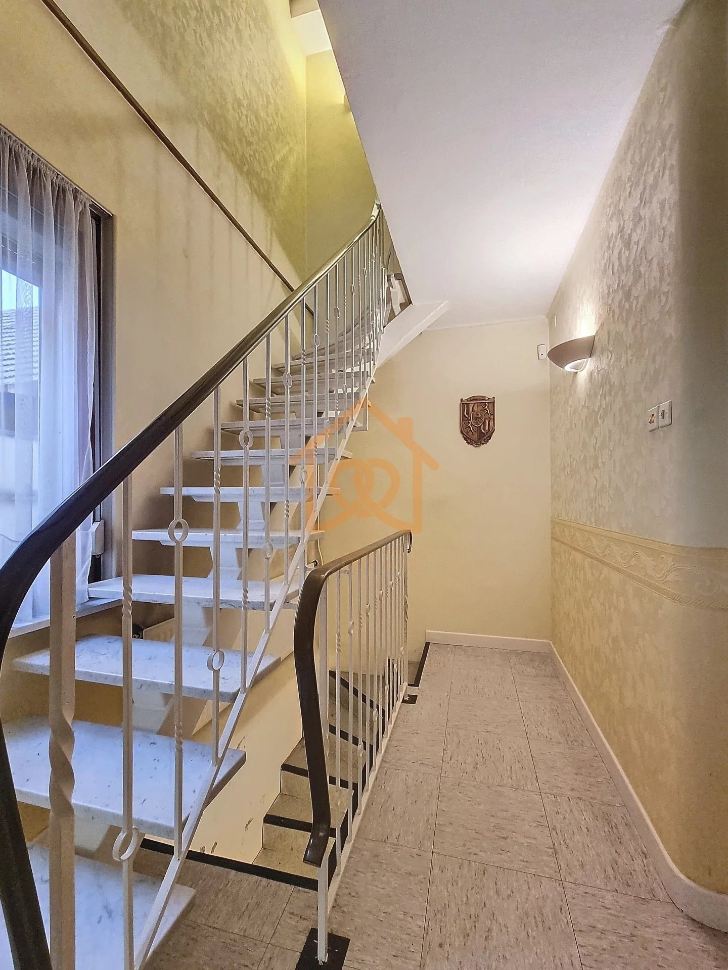 Maison de ville à rénover avec garage et dépendances – Ober - Premi'home Agence immobilière Aix En Provence