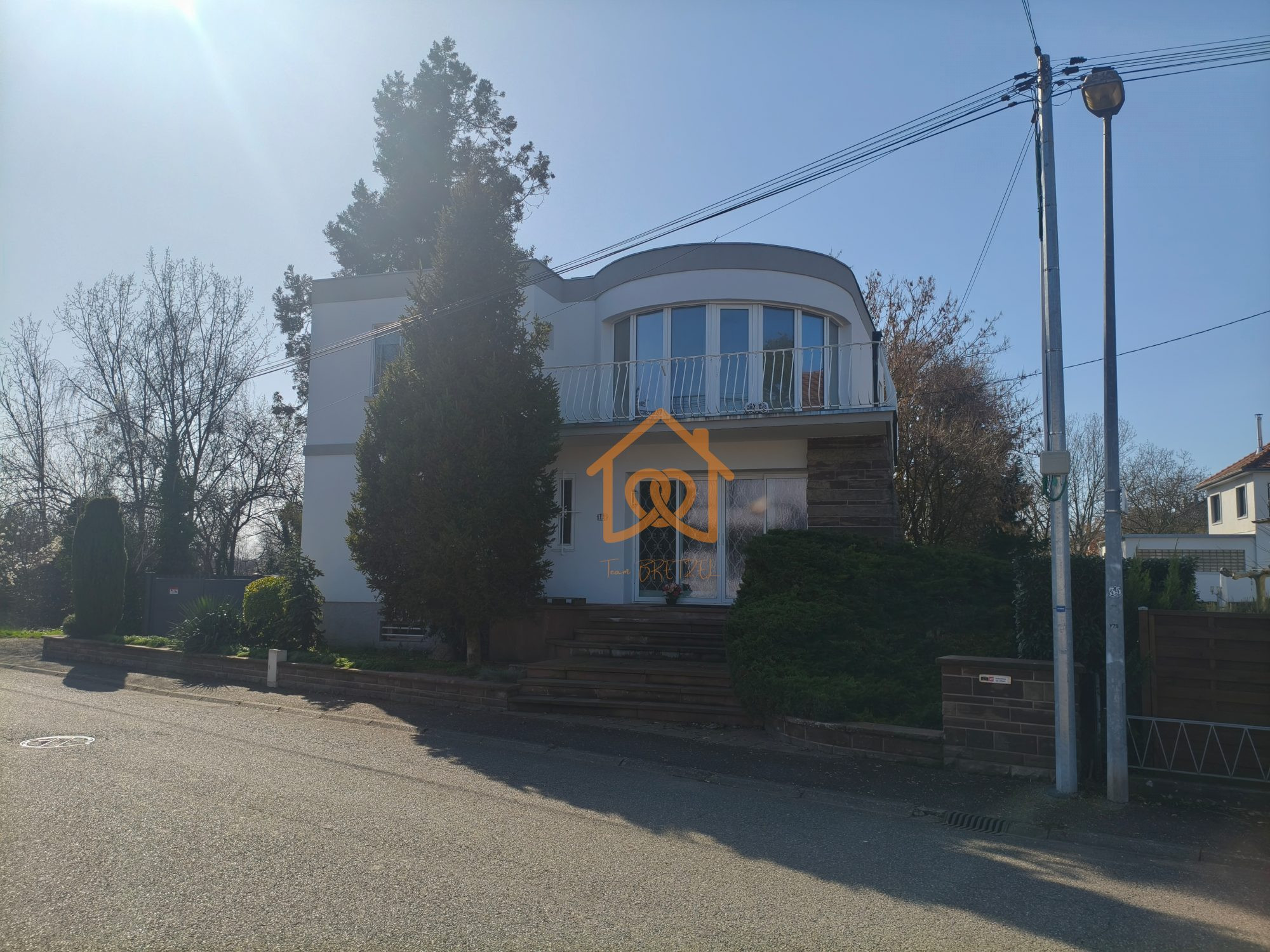 Unique ! Belle Maison de 295m² Lingolsheim sur 10 ares de terra - Premi'home Agence immobilière Aix En Provence