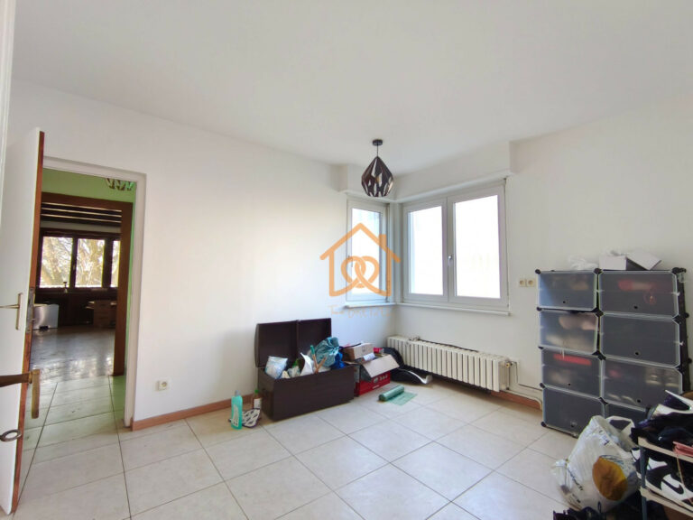 Unique ! Belle Maison de 295m² Lingolsheim sur 10 ares de terra - Premi'home Agence immobilière Aix En Provence