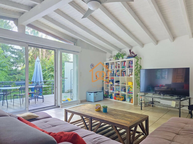 Haguenau — Maison de caractère de 214 m² sur 12,74 ares, cla - Premi'home Agence immobilière Aix En Provence